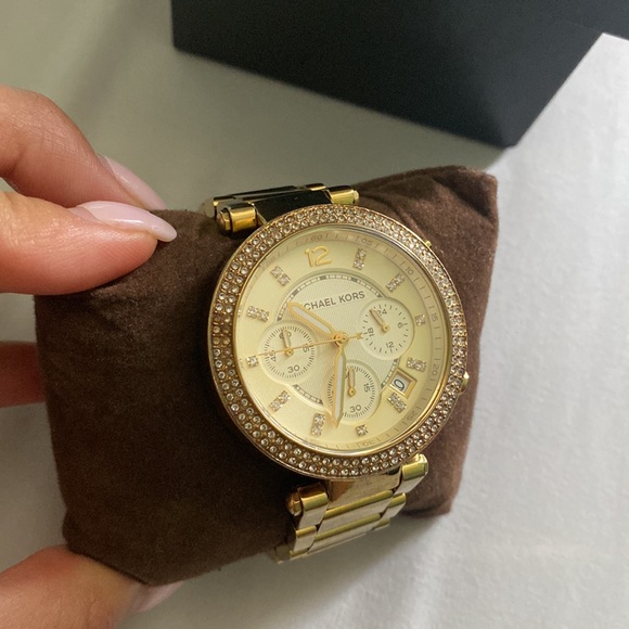 MICHAEL Michael Kors Watch - Picture 17 of 17